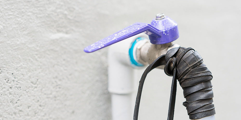 Rubber Band for Leaky Faucets